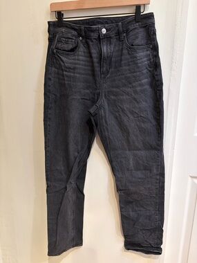 American Eagle Outfitters Women’s Straight Black Washed Jeans